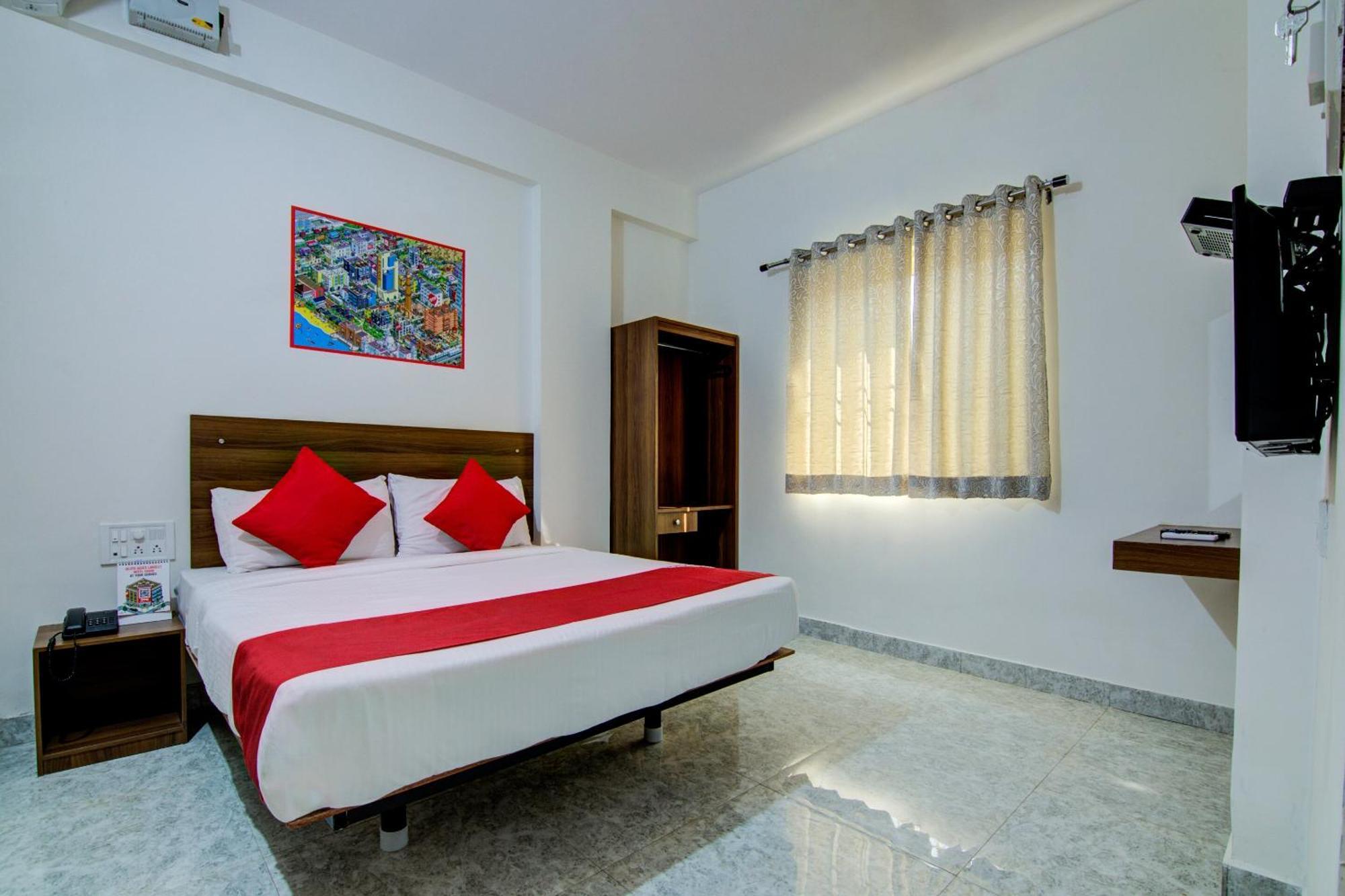 Hotel O Varcity Comforts Near Ragigudda Sri Prasanna Anjaneyaswamy Temple Bangalore Exterior foto